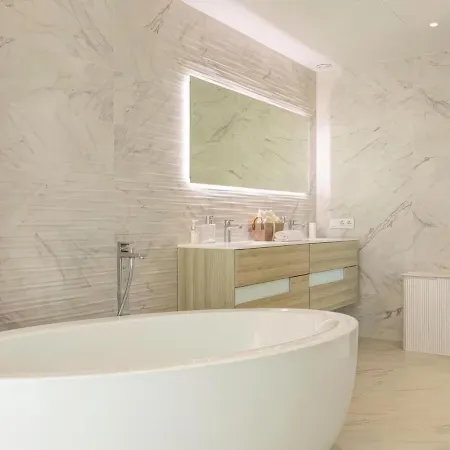 The Modern Solstice Estate Private Pool Retreat *